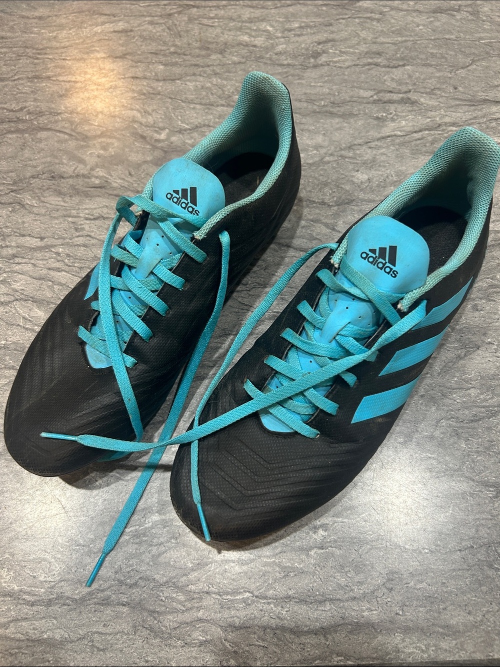 adidas Men’s Black & Teal Low-Profile Athletic Sneakers
